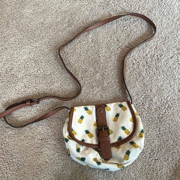 Forever 21 Handbags - forever 21 pineapple cross body bag